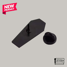 Cargar imagen en el visor de la galería, Misfits - Horror Business Pin Metálico

